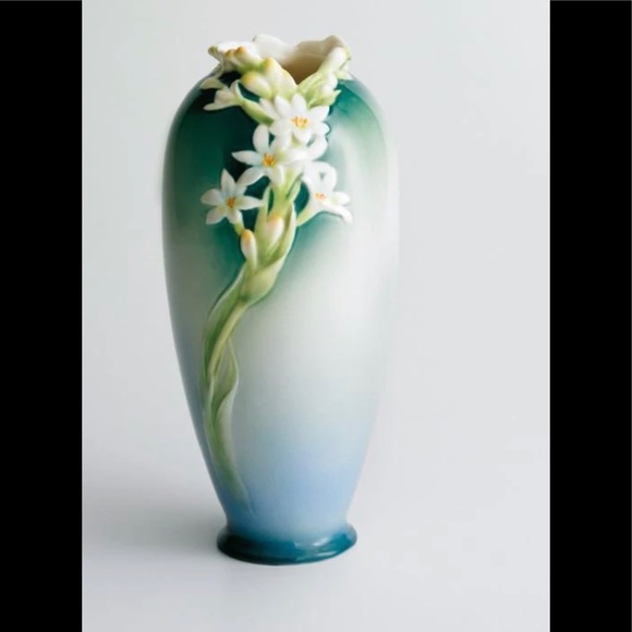 NIB Franz Porcelain Tuberose vase - Picture 1 of 1